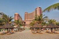 Holiday beach danang hotel & resort